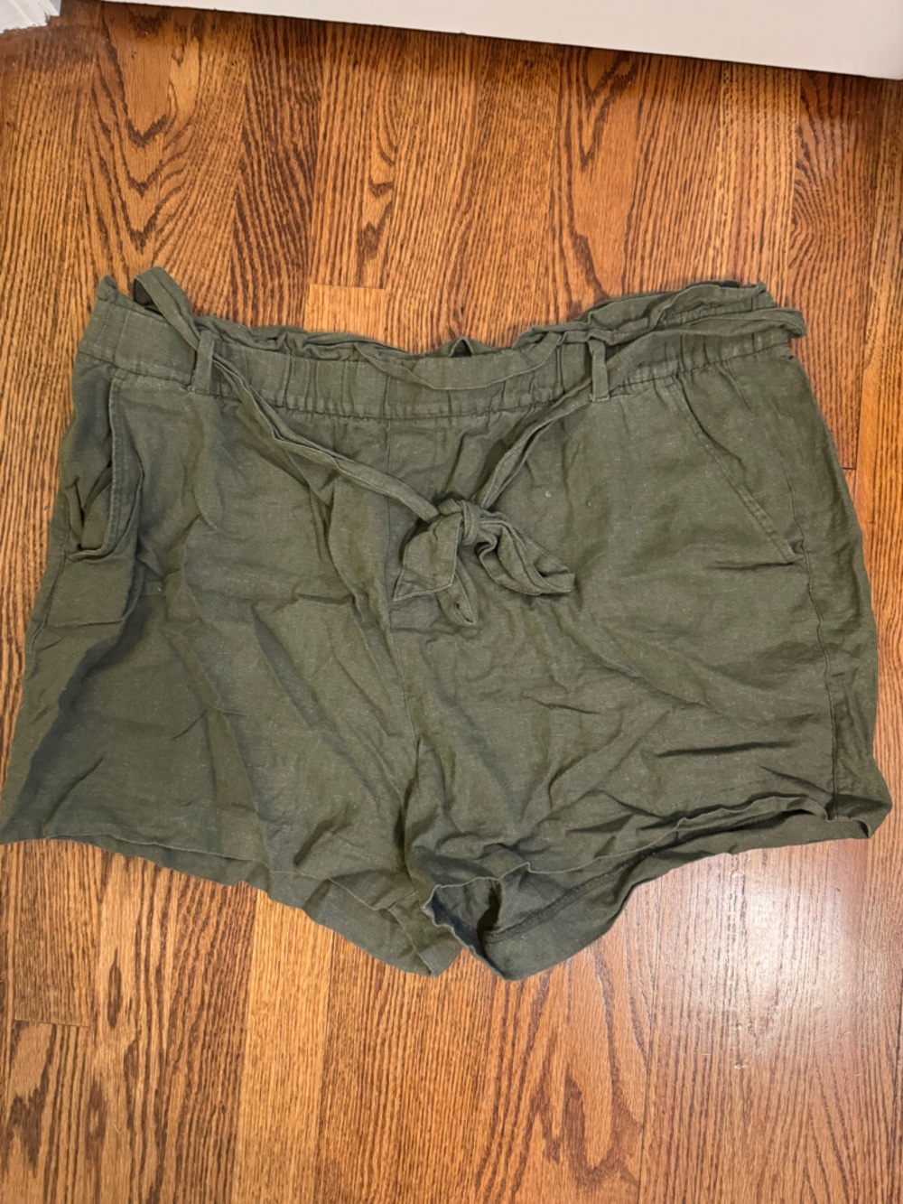 Old Navy Olive Green Tie-Front Linen-Blend Shorts